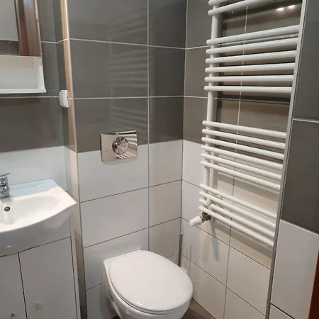 Goscinne Rozbark 바이톰