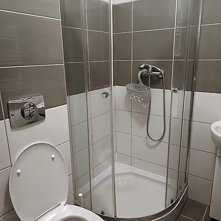 Otel Goscinne Rozbark Bytom