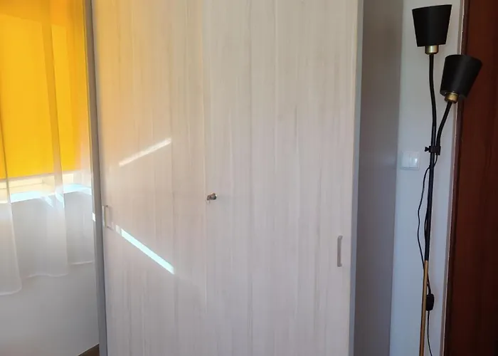 Goscinne Rozbark * ביטום