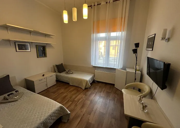 Goscinne Rozbark מלון ביטום