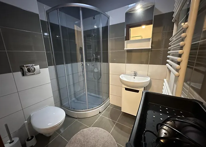 מלון Goscinne Rozbark ביטום