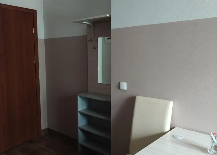 Goscinne Rozbark מלון