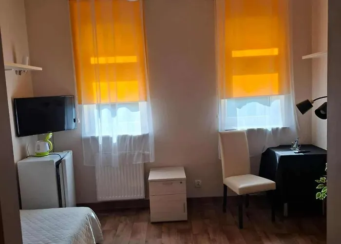 Goscinne Rozbark מלון *